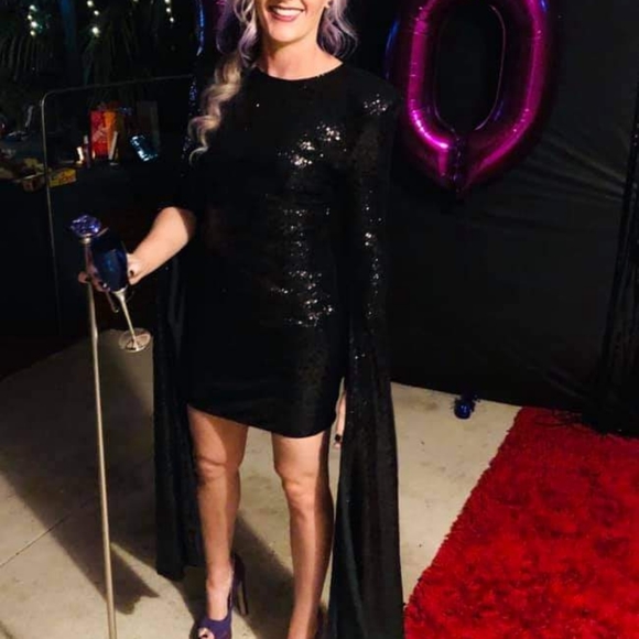 Black Sequin dress - Picture 3 of 3